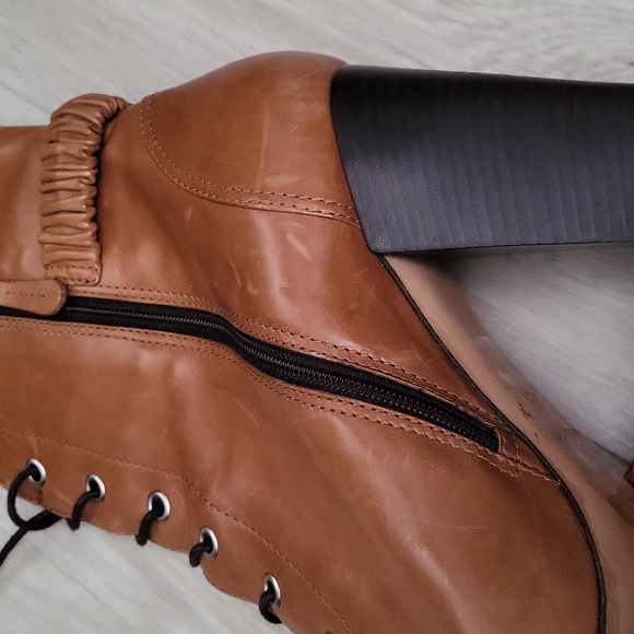 Escada beige leather boots size 39.5 - Picture 5 of 6